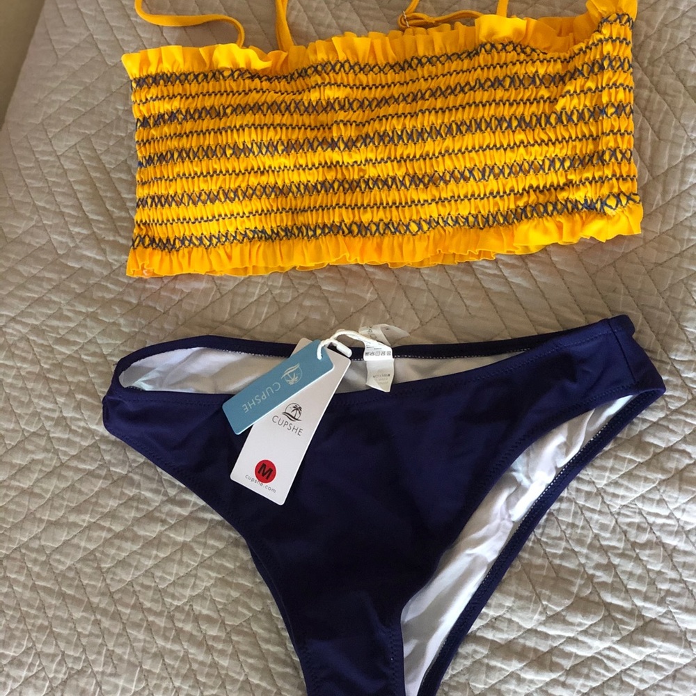 Cupshe Bandeau Smocked Bikini ~Medium~